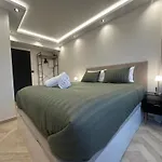 Luxueux 3 Pieces, 300 M Du Martinez Et Des Plages
