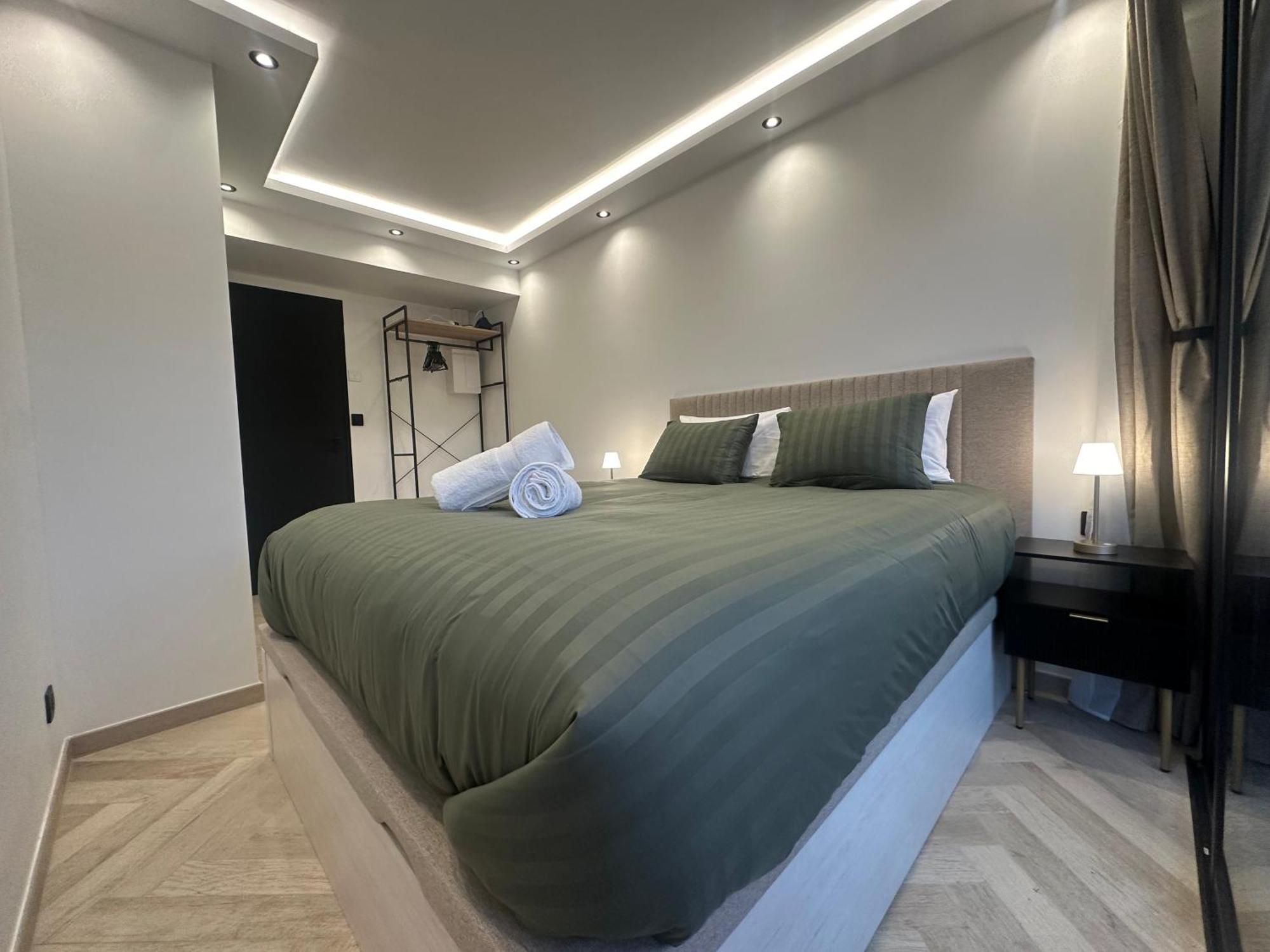 Luxueux 3 Pieces, 300 M Du Martinez Et Des Plages