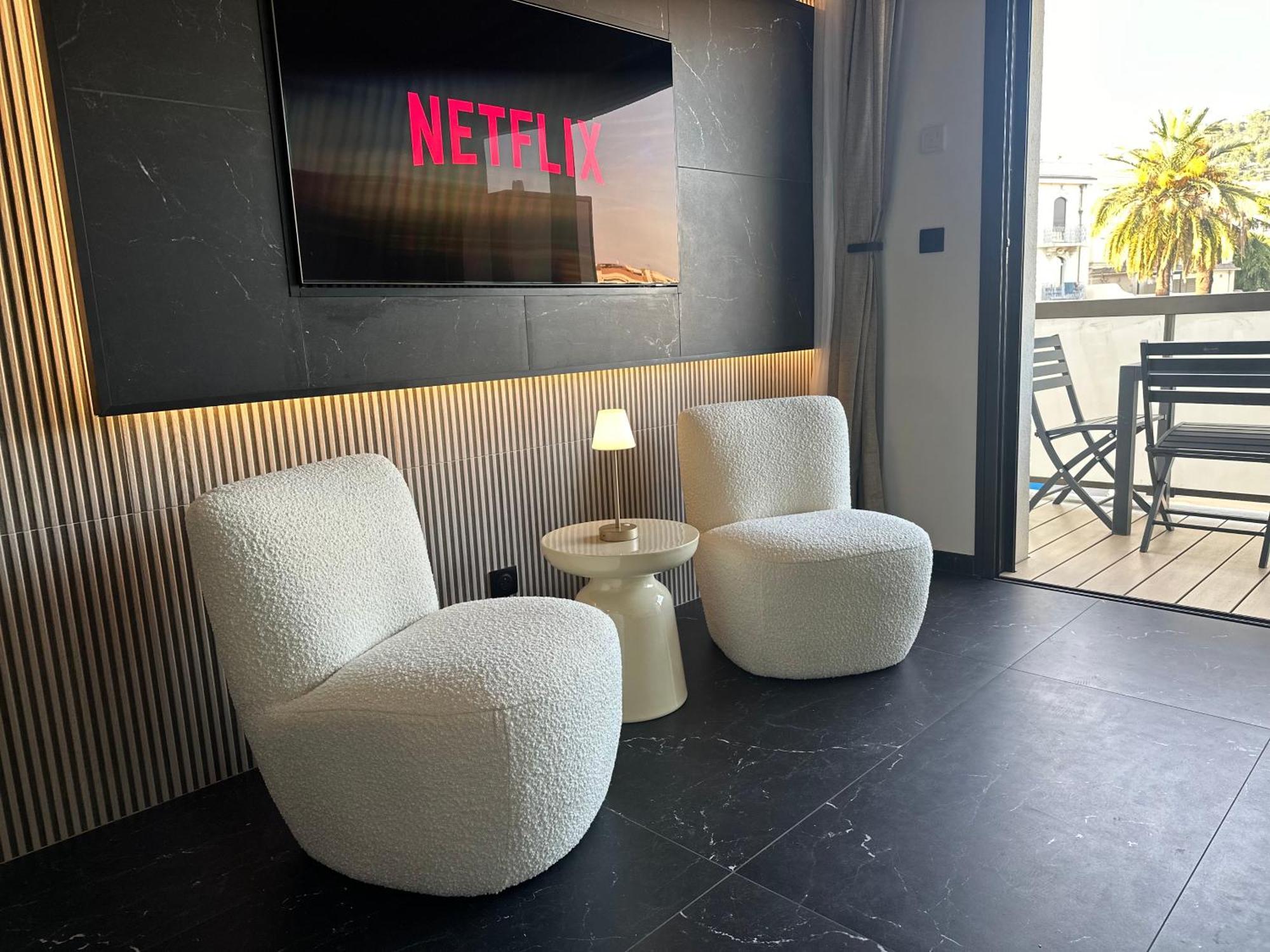 Appartement Luxueux 3 Pieces, 300 M Du Martinez Et Des Plages